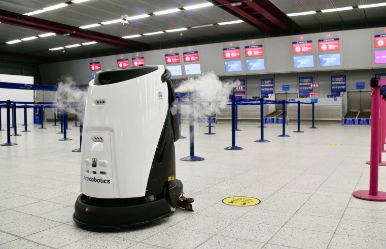 UP AND AWAY: SASSE AND ICE INTRODUCE ROBOTICS AT LUTON AIRPORT