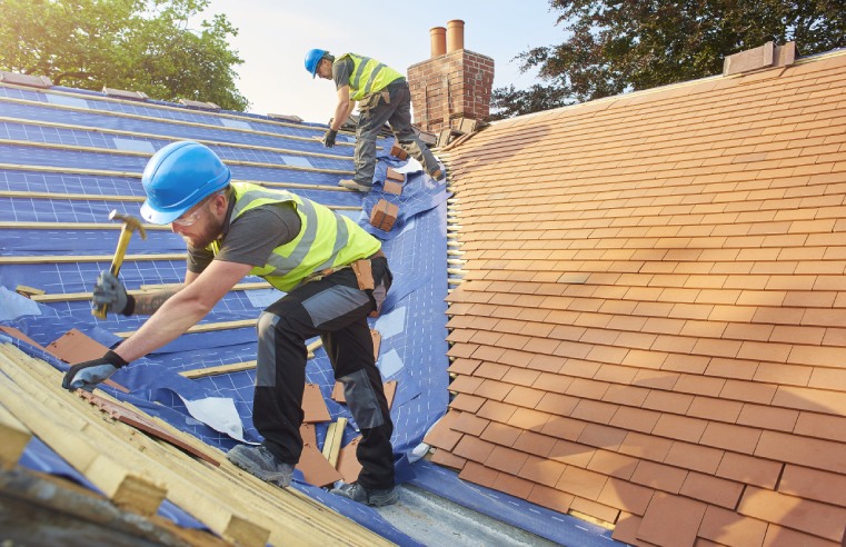 SUN SAFETY – OUTDOOR WORKERS AT RISK OF ‘INVISIBLE KILLER’