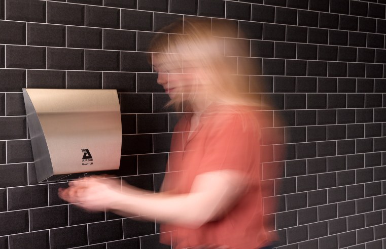 GOVERNMENT CONFIRMS SAFE USE OF HAND DRYERS