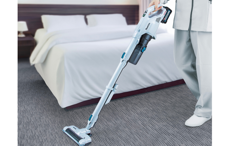 MAKITA EXPANDS VACUUM CLEANER RANGE WITH A NEW 40VMAX STICK VACUUM